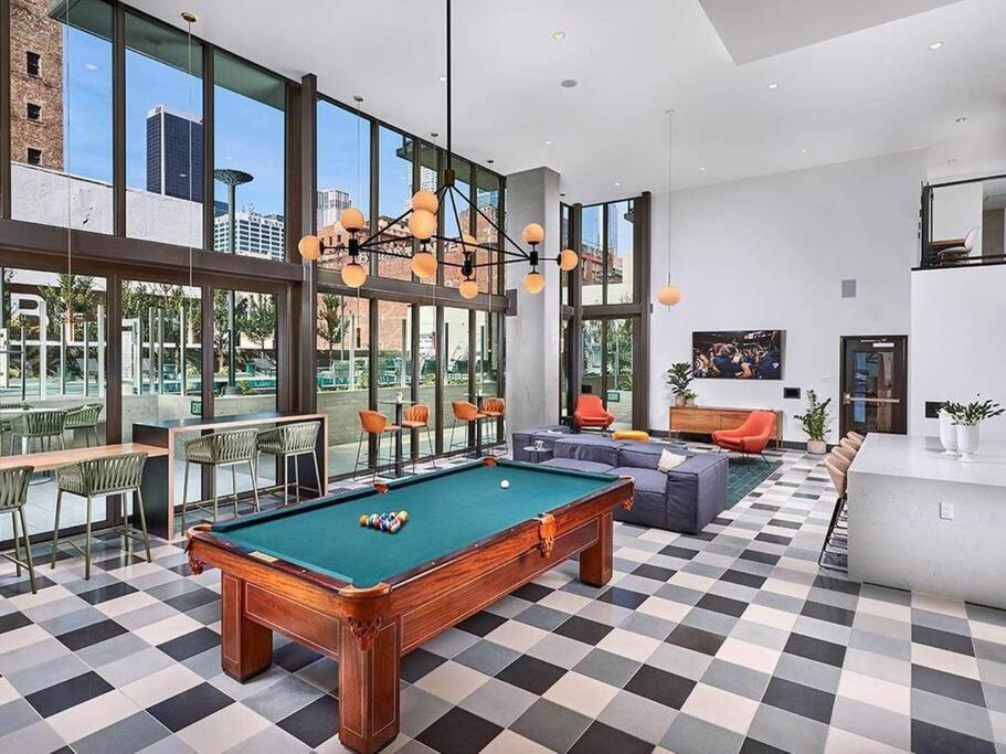 Top Floor High Rise 3 Bed Dtla Skyscraper Penthouse Los Angeles Luaran gambar